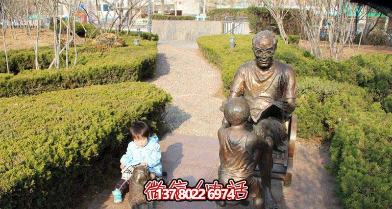 創(chuàng)意銅雕讀書(shū)雕塑，讓小朋友在園林中暢快閱讀