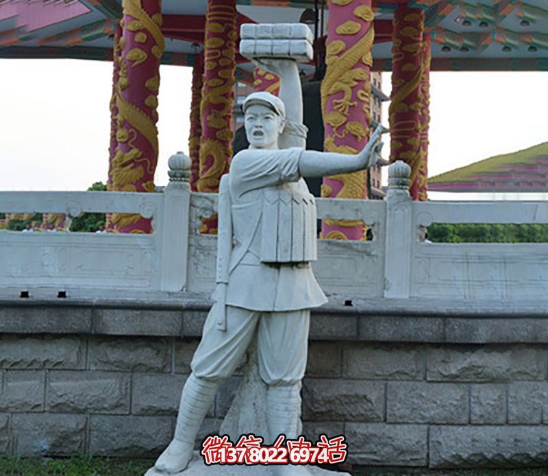 董存瑞景觀雕塑，點(diǎn)綴廣場(chǎng)景觀