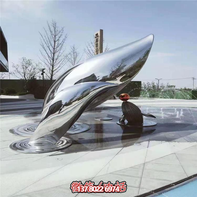 現(xiàn)代不銹鋼大型創(chuàng)意景觀雕塑，美化城市廣場