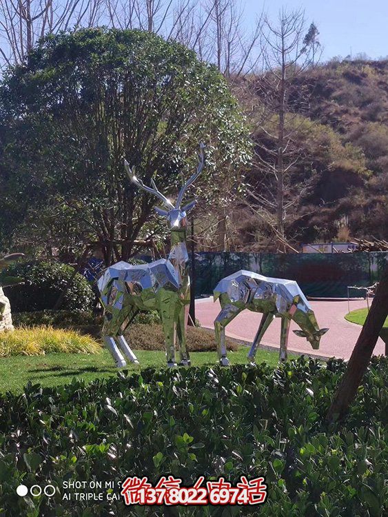 不銹鋼幾何雕塑——梅花鹿，點(diǎn)綴戶外公園