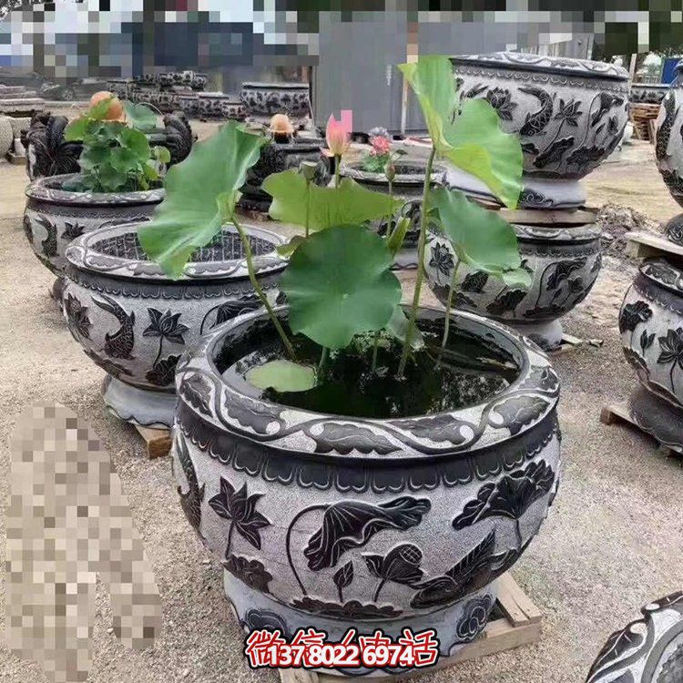 經(jīng)典荷花石雕浮雕圓形水缸，裝點(diǎn)您的庭院