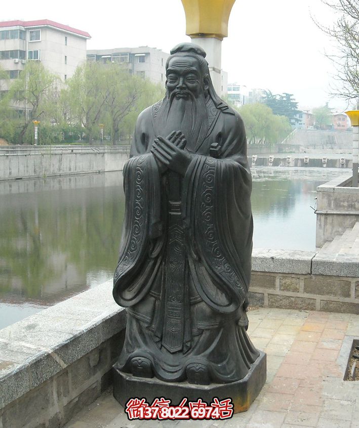歷史名人雕塑，銅像點綴湖邊公園小區(qū)