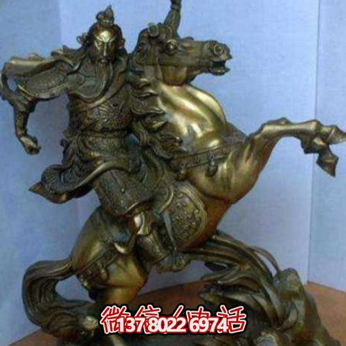 傳統(tǒng)工藝銅雕騎馬人物雕塑，點綴戶外園林