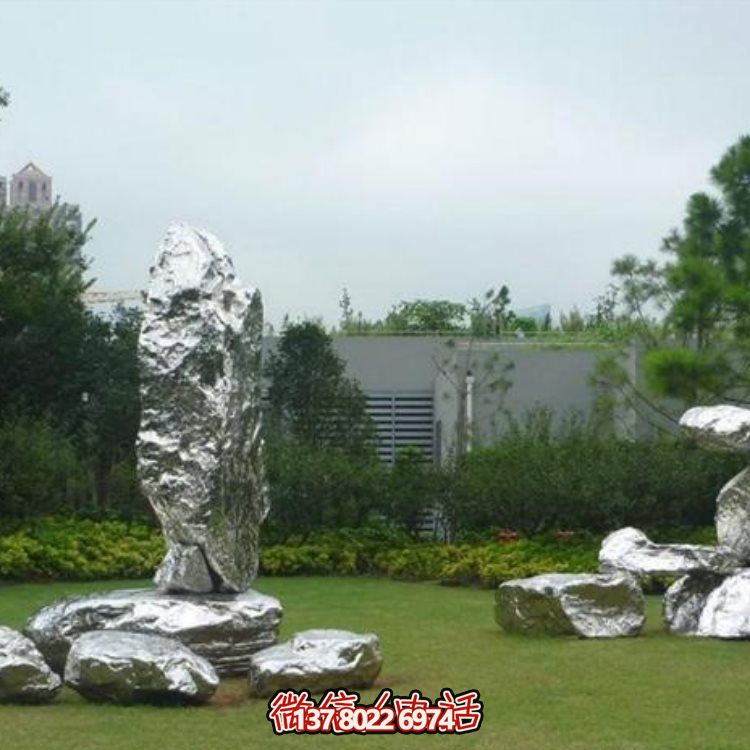 不銹鋼雕塑景觀頭，讓您的戶外草坪更加美觀