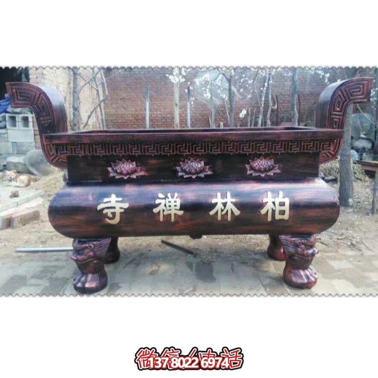玻璃鋼大型香爐雕塑，點(diǎn)綴露天景區(qū)